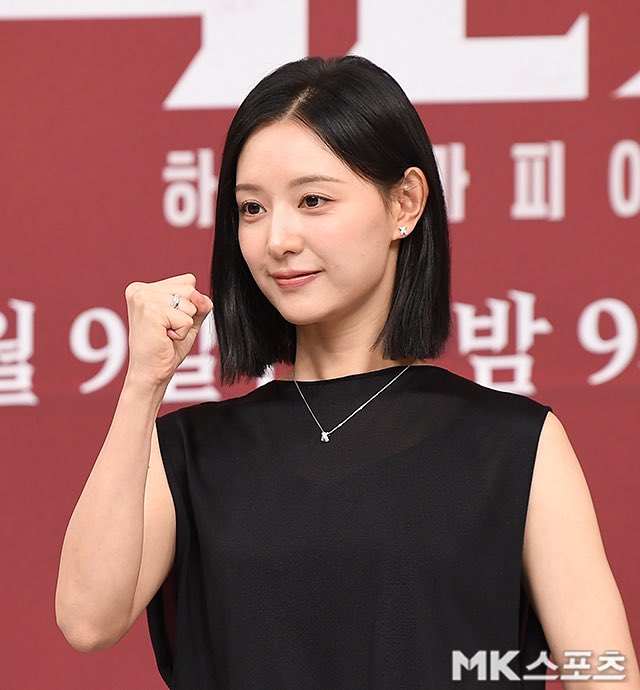 kim_gwnii's tweet photo. Actress Kim Jiwon at #DoctorX : Mafia in White Press Conference Photocall in SBS Broadcasting Center in Mokdong, Seoul!❤️

#KimJiWon #김지원 #닥터X https://t.co/xNm3tujn4E