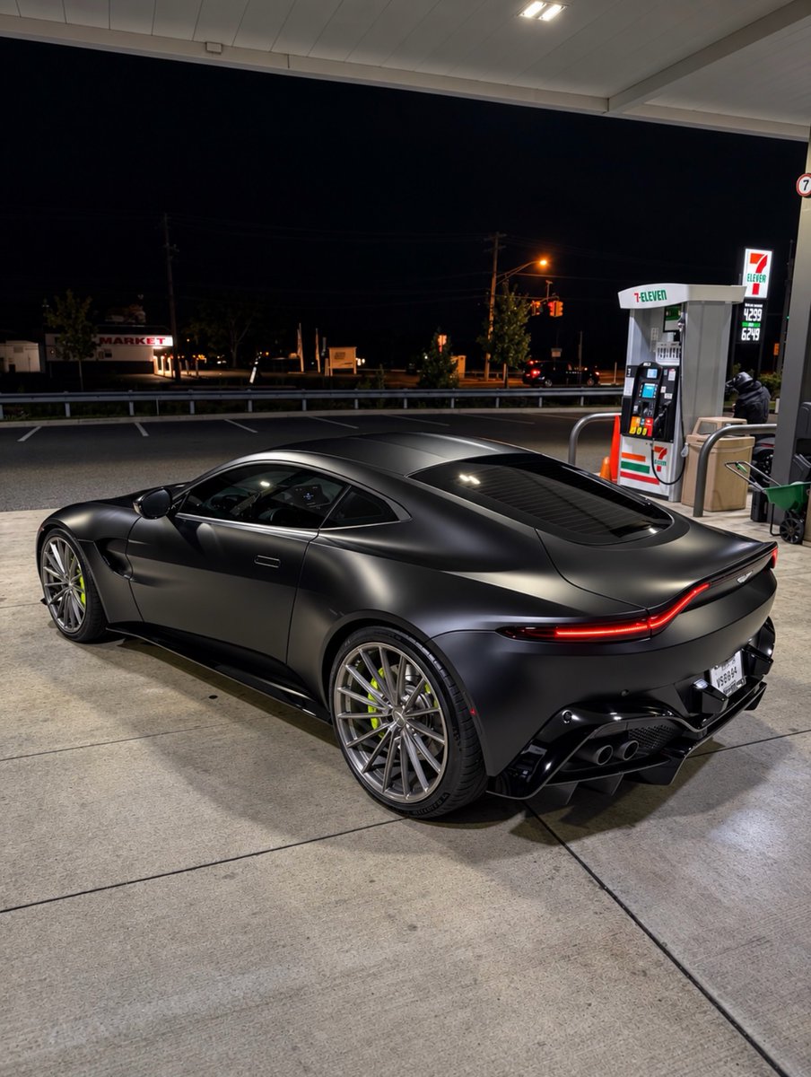 competitionreal's tweet photo. Aston Martin Vantage 🖤 https://t.co/DfBCBEAs7z