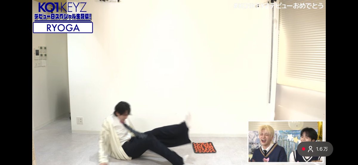 circuitfern's tweet photo. KO1KEYZ 生配信
足ツボマットに乗りながらKO1KEYZを踊るRYOGA
控えめに言って最高WWW https://t.co/d8HJIwXcjl