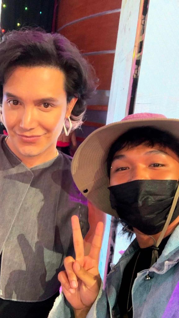 merckzz_'s tweet photo. @d_decoyyy WAT IZ DA MEANING OF DIZ?!?!? kaya pala wala na ako sa boh4i m0h huhu🚶🏼‍♀️‍➡️ https://t.co/lfhUosNvWd