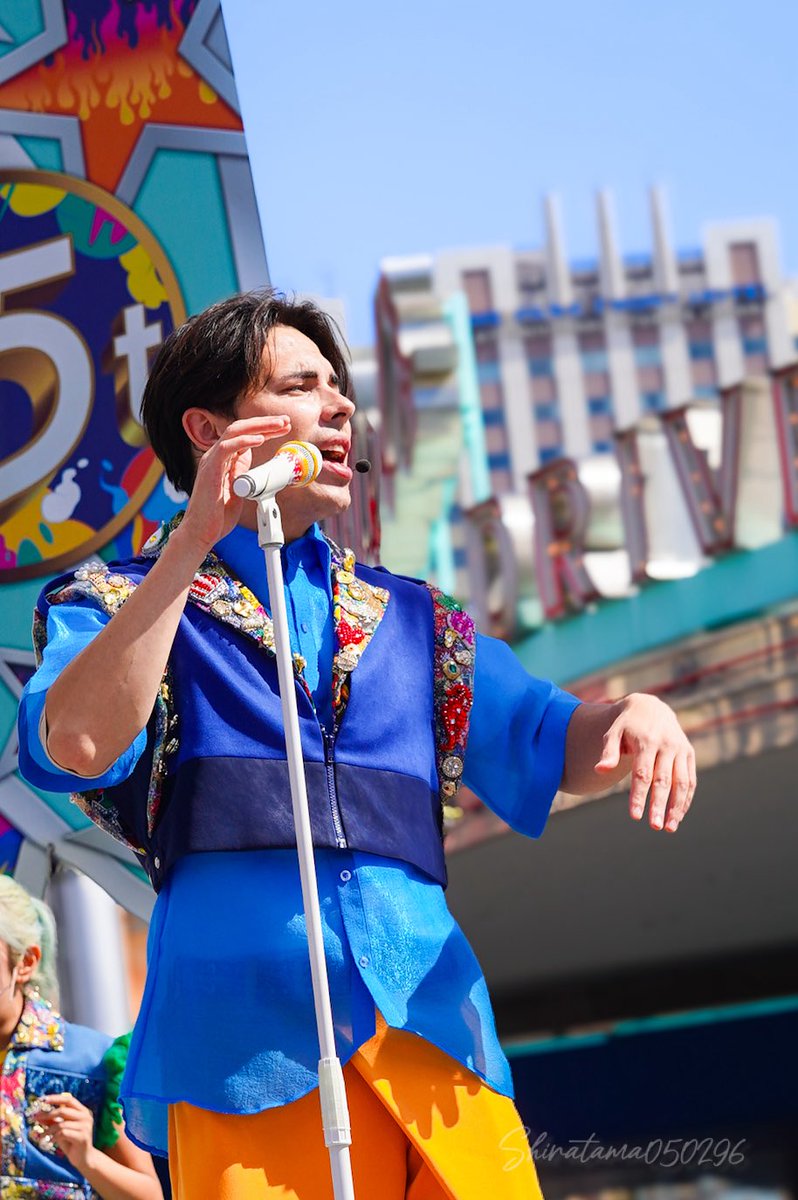 shiratama050296's tweet photo. 2026/10/7 POR⚡️ パワーオブロック
Darrenさん🎤✨
3人verでも
メンズパートキレキレでした🙌🏻💕
#USJファン
#パワーオブロック
#POWEROFROCK https://t.co/ej2ifJSrkN