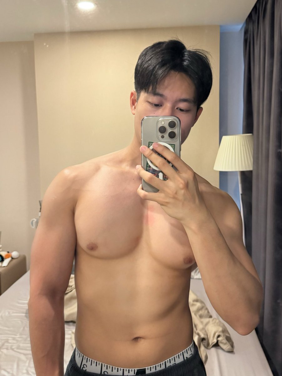 yourgoodboytj tweet picture
