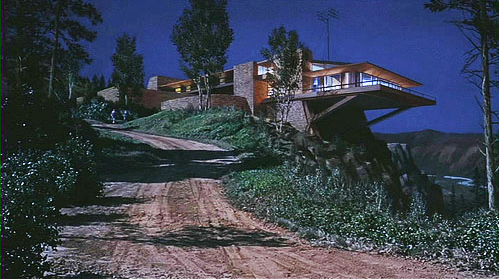 cvmonakow's tweet photo. North by Northwest is interesting because you’re looking at what was, at the time, a brand new world. The UN, CIA, the mid-century modern. Even Mount Rushmore was only 18 years old. https://t.co/xOpsMSjJve