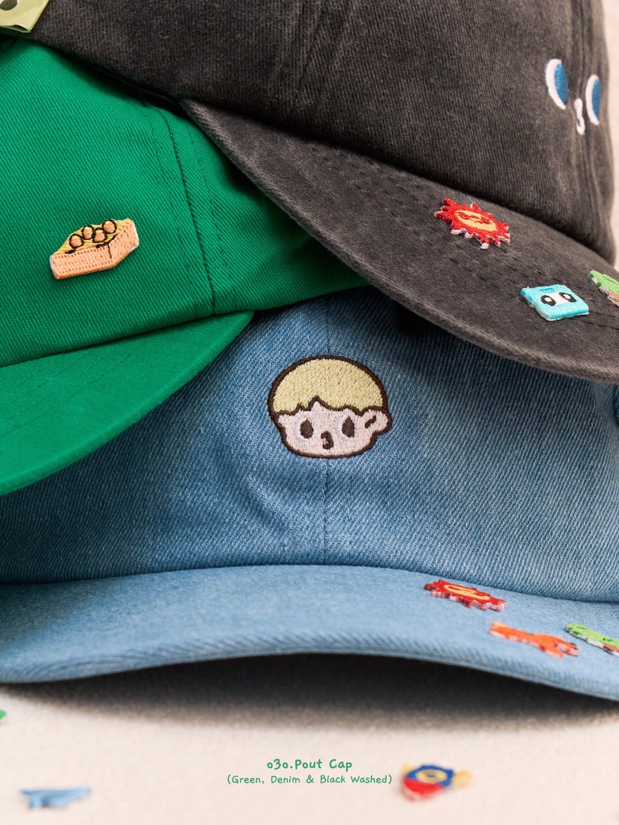 o3oobjects's tweet photo. 🧢o3o.Pout cap หมวกทรง Baseball Cap ที่มาพร้อมลายปักด้านหน้าในดีไซน์น่ารักจากโอทรีโอ ออกแบบมาให้เป็น Everyday Item ที่หยิบมาใส่ได้ง่าย พร้อม 3 สี 3 Mood ให้เลือกทั้ง Denim, Green และ Black Washed 

💐 o3o.Oops Bucket หมวกทรง Bucket แบบ Two-Tone ที่เพิ่มความสนุกด้วยดีไซน์แบบ Reversible สามารถสลับใส่ได้ทั้ง 2 ด้าน พร้อมลายปักที่แตกต่างกันในแต่ละด้าน ให้เลือกเปลี่ยน Mood ได้ตามสไตล์และความรู้สึกในแต่ละวัน  

☁️ o3o.Fluffy tote bag กระเป๋า Tote Bag ดีไซน์เรียบง่ายที่มาพร้อมลายสกรีนใบหน้าโอทรีโอ เติมความน่ารักและความสนุกด้วยการที่สามารถนำ Patch มารีดตกแต่ง เพื่อ Custom กระเป๋าในแบบของตัวเองได้ พร้อมสายที่บุให้นุ่ม ช่วยให้ถือใช้งานได้สบายใน Everyday Look จะถือไปเรียน ไปทำงาน หรือออกไปคาเฟ่ ก็ช่วยเติมความน่ารักและไม่ซ้ำใคร

🔗 MORE INFO IG: o3o.objects 

#o3oobjects #o3oCollaboration #o3oxMissingTheMissing #o3oXWarWanarat