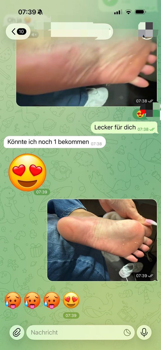 Vani27luxury's tweet photo. Mmmhhh Füssis die dich f!cken! Knabber und lutsche alles sauber! Dein Job!

Airbnb …. Yes! Mag ich! 

Und nein, ich nehme keine anderen Gutscheine. Fragt mich gar nicht erst.

Ausschließlich Airbnb Gutscheine‼️🔥 https://t.co/6bSVcIvyLl