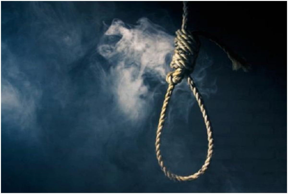 TheMuslim786's tweet photo. Good News

An appellate court in Saudi Arabia has sentenced Anojan Sivarasa, a 24-year-old Sri Lankan expatriate, to death for making derogatory remarks against Prophet Muhammad on Facebook.

Anyone making derogatory remarks against Prophet Muhammad will now tremble with fear. https://t.co/DuzhIvX8ls
