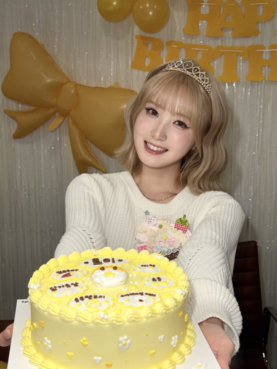 hnd_htm__1006's tweet photo. 2026.10.06＝25 y/o🎂💛 https://t.co/y7hG7HAvj7