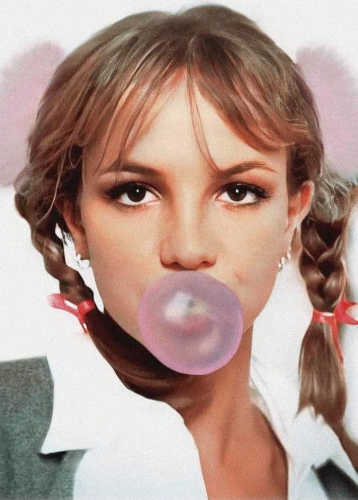 Helsinki_16s's tweet photo. Podemos recordar la era de Britney Spears holly f*ck lo que irradiaba esa mujeeeer https://t.co/pepxVMcRl3