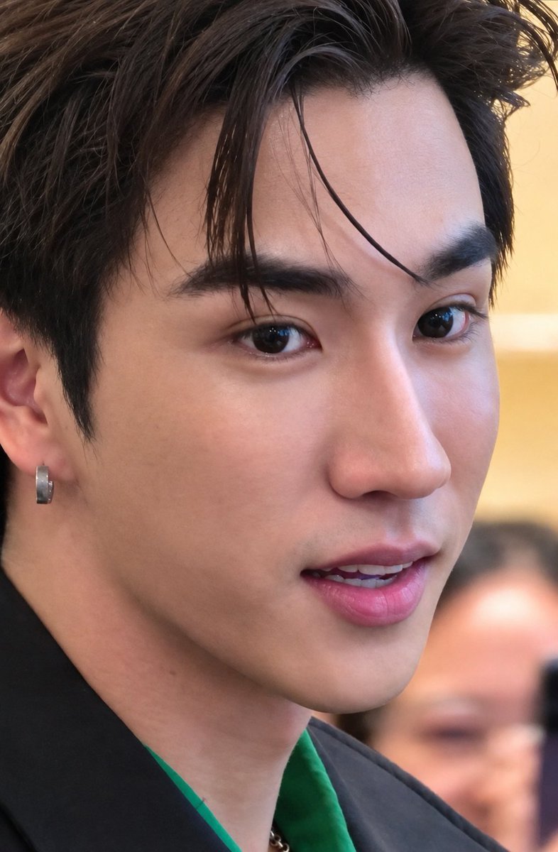 SaiysyT63167's tweet photo. ความหล่อนี้ท่านได้แต่ใดมา 🤭

PERTH X TOPS OF GOHAIR 

#GOHAIRxPerth https://t.co/k8wXJaAqFZ