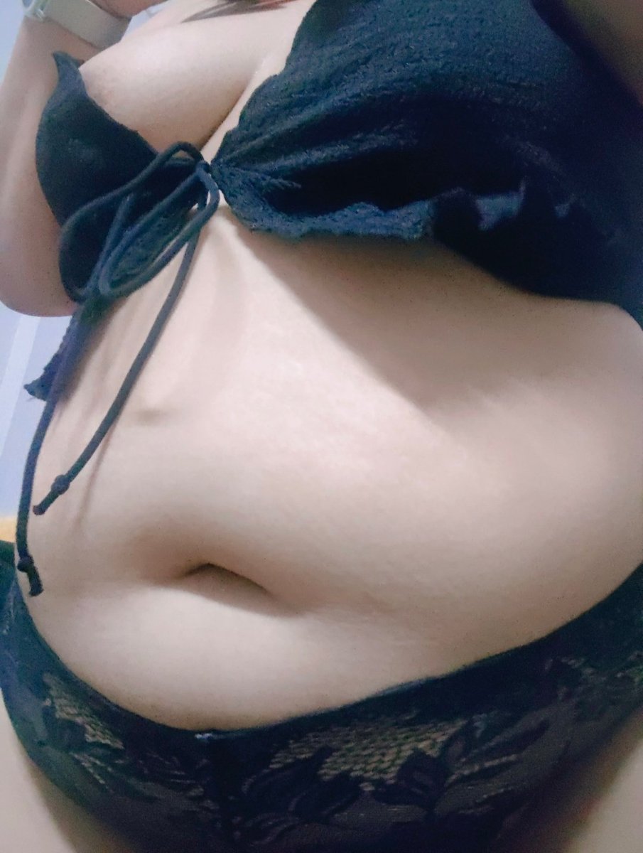 MaMePigky's tweet photo. #บางแสน #สาวอ้วน https://t.co/6VPPPSqTyX
