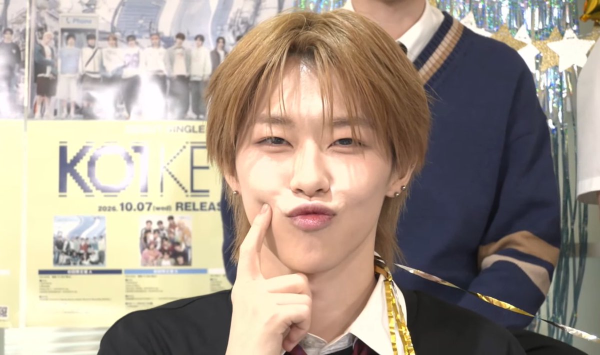 towanoneko65's tweet photo. おれコンテンツ見る時毎回これ。 https://t.co/e5pjgiO6bq