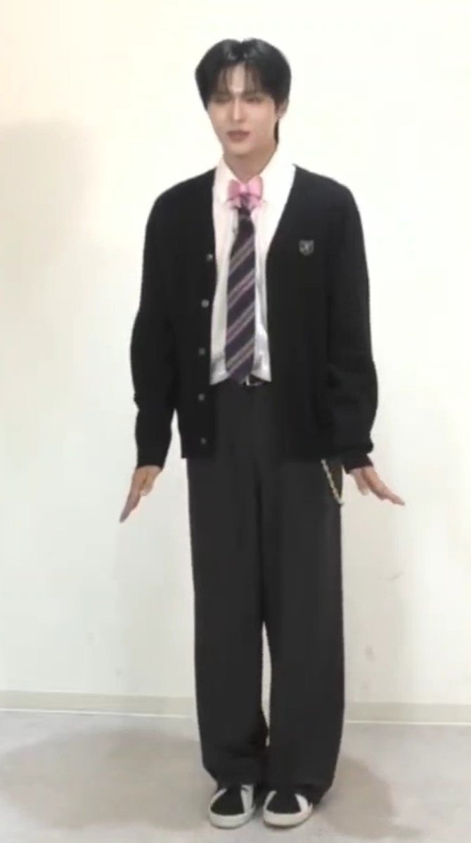 o6ibo_yura's tweet photo. ピアノがないから⬇      これやばい https://t.co/mssDlsWFZB