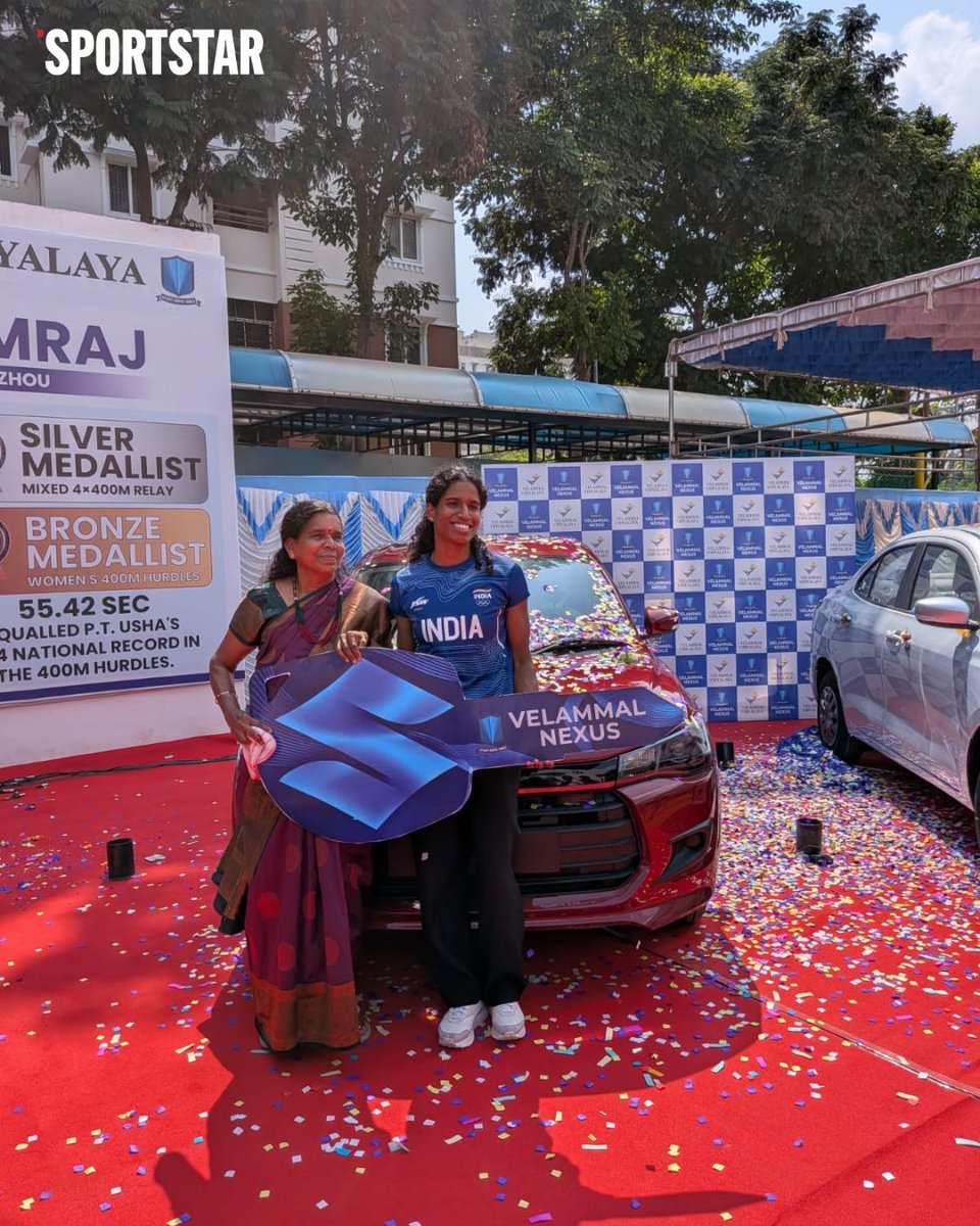 sportstarweb's tweet photo. Asian Games triple medallist Vithya Ramraj and her coach, Nehpal Singh, were gifted Maruti Swift Dzire cars by Velammal Nexus during a felicitation ceremony 🚗

📸: @EditorShiva 

#AsianGames #VithyaRamraj #Chennai https://t.co/wUwJ2WmG6J