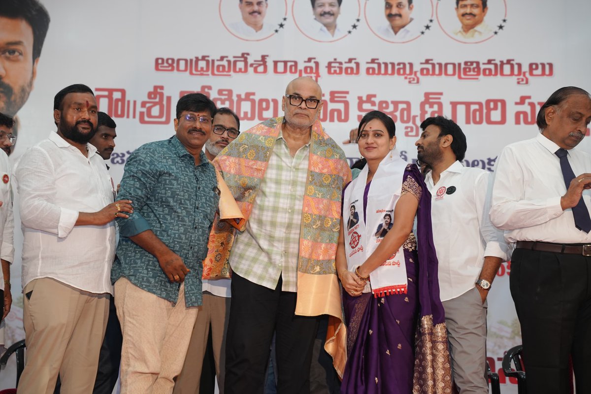 JanaSenaParty's tweet photo. @NagaBabuOffl https://t.co/9FXt6DWZ13