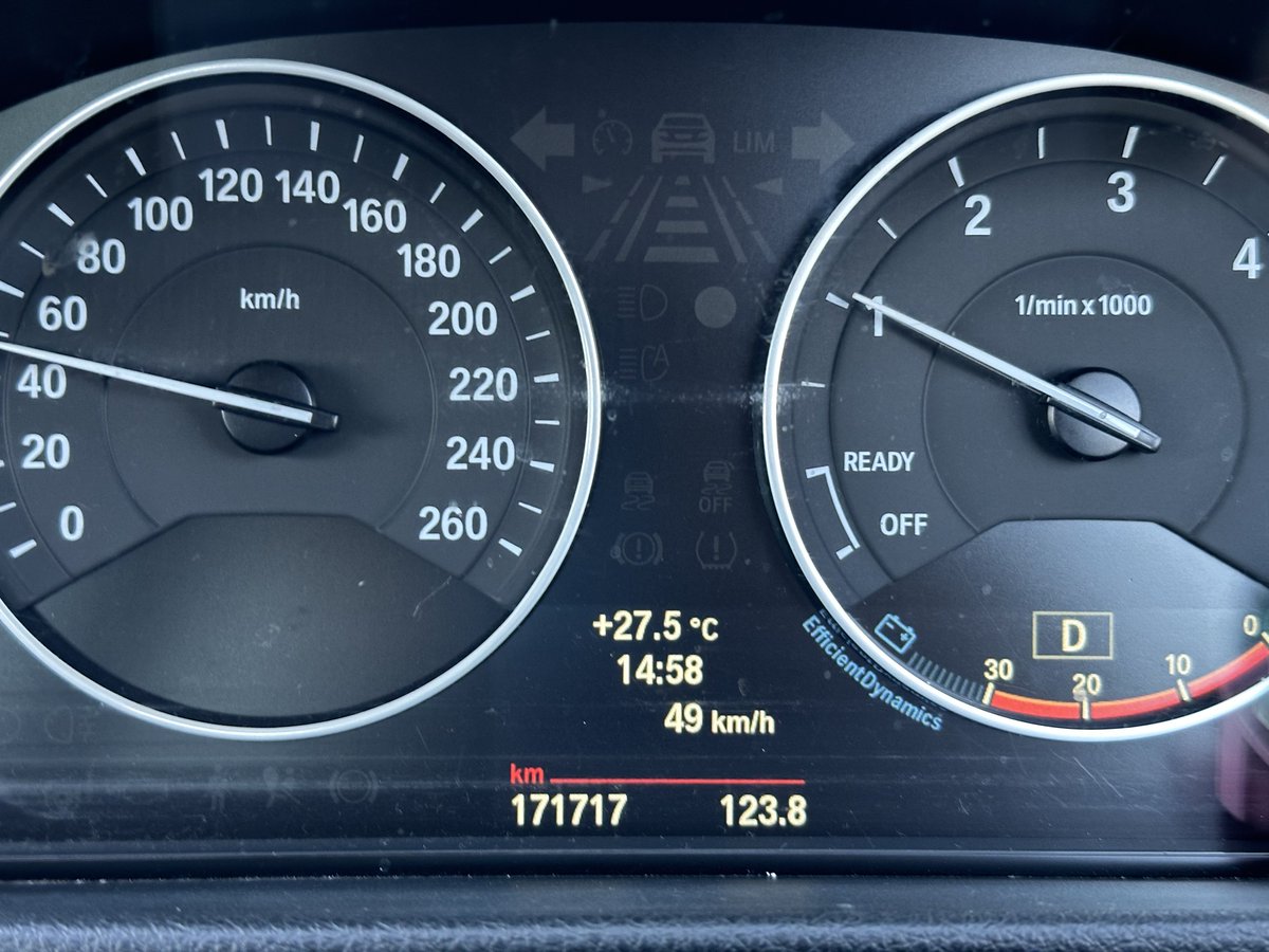 490_ui's tweet photo. 171717km
俺の過走行3シリ、そろそろ来てから1万キロになる https://t.co/66d27giX0d