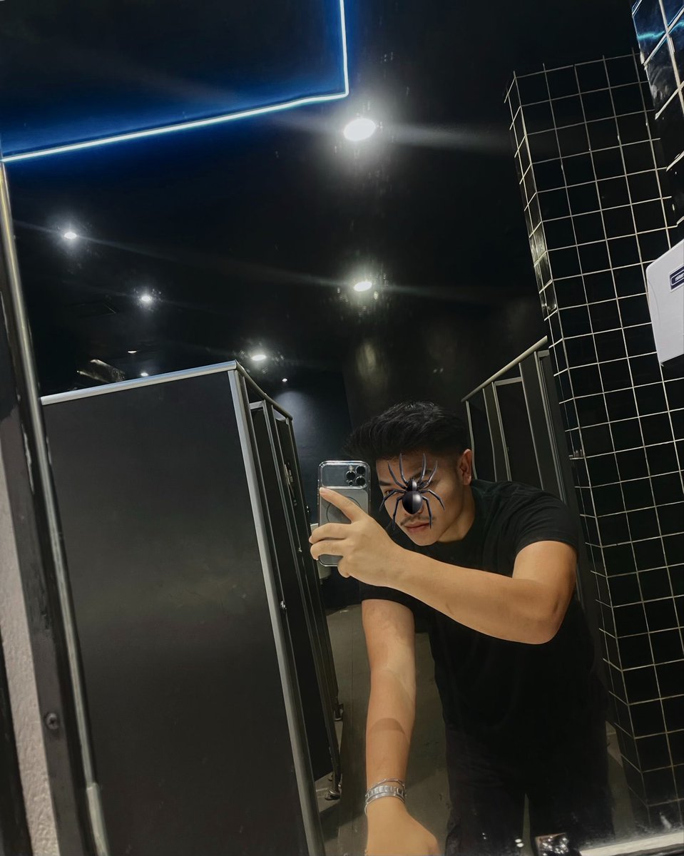 papazeroyd's tweet photo. Halo
📍BANDUNG 
https://t.co/6FByesvYRP
Tele Raispjr 
👇
#pijatbandung #pijatpangilan
#pijatpriabandung #pijatpria 
#infobandung #terapisbandung 
#spabandung #bandung #massageboy 

#pijatjakarta #gayjakarta #gayindo https://t.co/XrYcJg49Rz