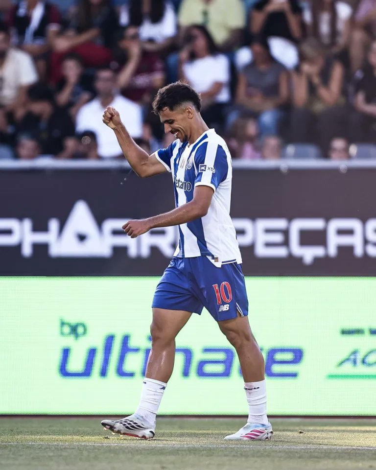 APortoFan1893's tweet photo. Nunca mais é sábado... @FCPorto https://t.co/ccUMJuXd4f