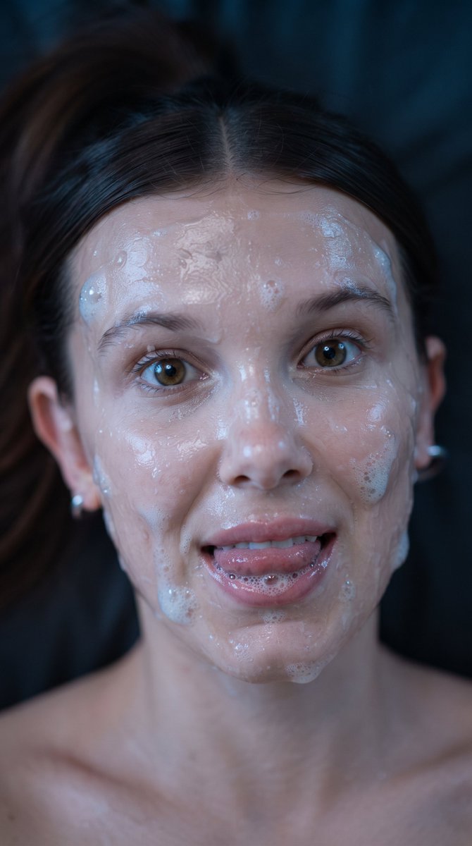 Barbie_Dot_Cum's tweet photo. #milliebobbybrown #mbb #millie #promptkitchen https://t.co/JCEH2jNj3q