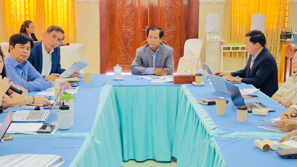 FAOCambodia's tweet photo. ๐ฟFrom 5โ6 Oct, FAO, MAFF and MoE, with RECOFTC, WCS Cambodia, and partners visited community forests in Kratie to review progress, address challenges and identify practical solutions for sustainable livelihoods and forest management under CASFor.
#CASFor #FAO
@SwissDevCoop https://t.co/dAOfcDTPQc