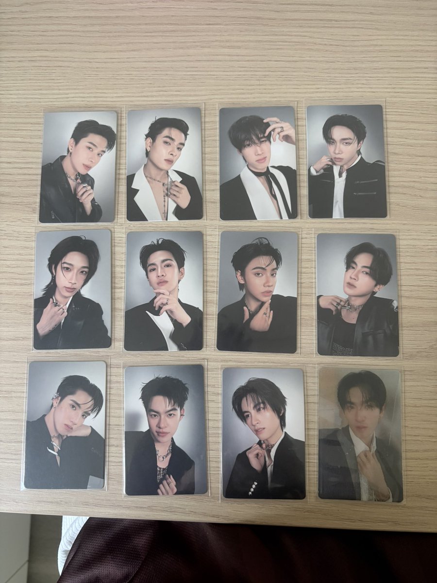napatknp's tweet photo. ปล่อยหมดดโล๊ะของไม่มีที่เก็บแล้วว🥹🙇🏻‍♀️
#ตลาดนัดbus #ตลาดนัดบีอัส https://t.co/naD1LoEyGW