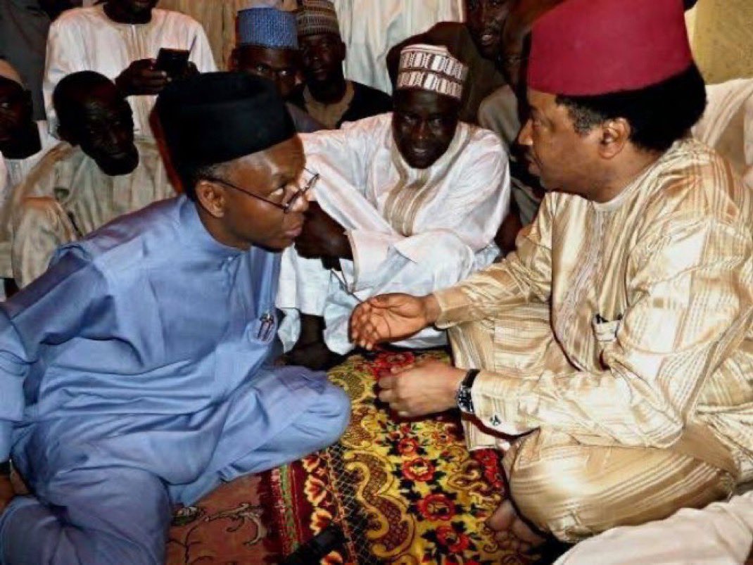 AbbaM_Abiyos's tweet photo. If kneeling down is a shameless thing then Nasiru Elrufai is the most shameless person in Nigerian political space.

Seee him below in pictures, kneeling down for political benefits…. He betrayed everyone who helped him in his political life. 

From Atiku, Obasanjo, Buhari, Shehu Sani and others.