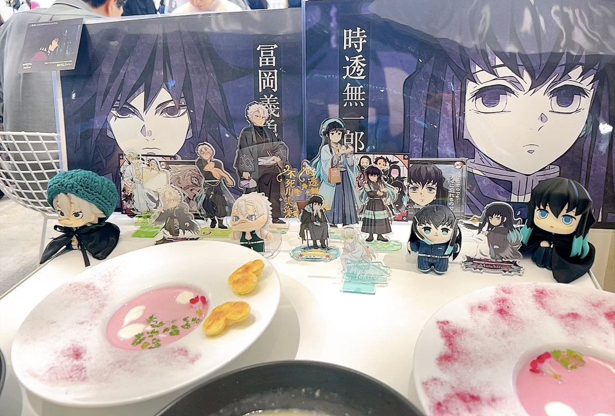akiyo242's tweet photo. 今期、最後の🍽にて〆
なかなか行けず、みんなの投稿見て羨ましく思いながらも、なんとか行けてよかった😭
最後に実弥の色紙も拝み、柱もみんな見れて幸せな空間でした☺️✨ https://t.co/eQ51fyMjTQ