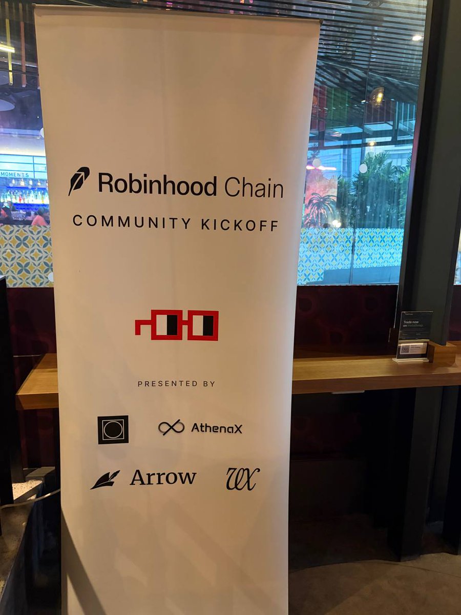 Kryptonsfun's tweet photo. An absolute honor to be in Singapore and connect with a remarkable group of builders who share the same conviction and passion for building on Robinhood. Special shoutout to @nounsdao, @ArrowFinanceio, and @ProjectVEXai for bringing everyone together and putting on an incredible meetup. Grateful for the conversations and ideas, and even more excited for what we can build together from here!