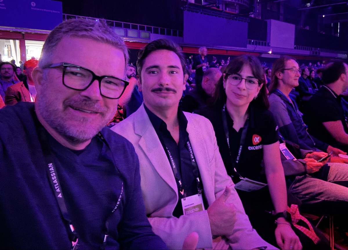 excentia's tweet photo. @excentia Ready for The Keynote! 😎#team26europe https://t.co/8I8vAcPp5D