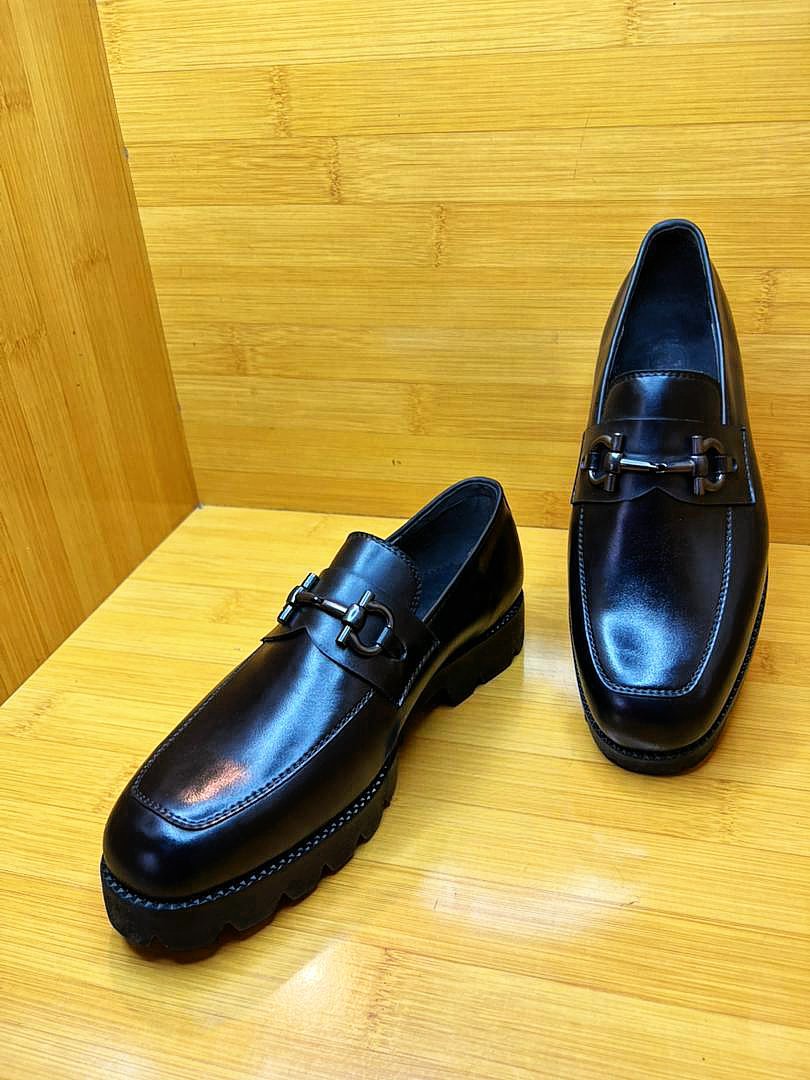 _SmartStyles's tweet photo. You swear Black's your favorite.
We swear it has to be stylish.

Deal or deal? 🤝🏾

#48,000
Jos 🇳🇬
https://t.co/a83HZsrJuJ

#Smartstyles #shoeshub https://t.co/Mr3dl7oAIY