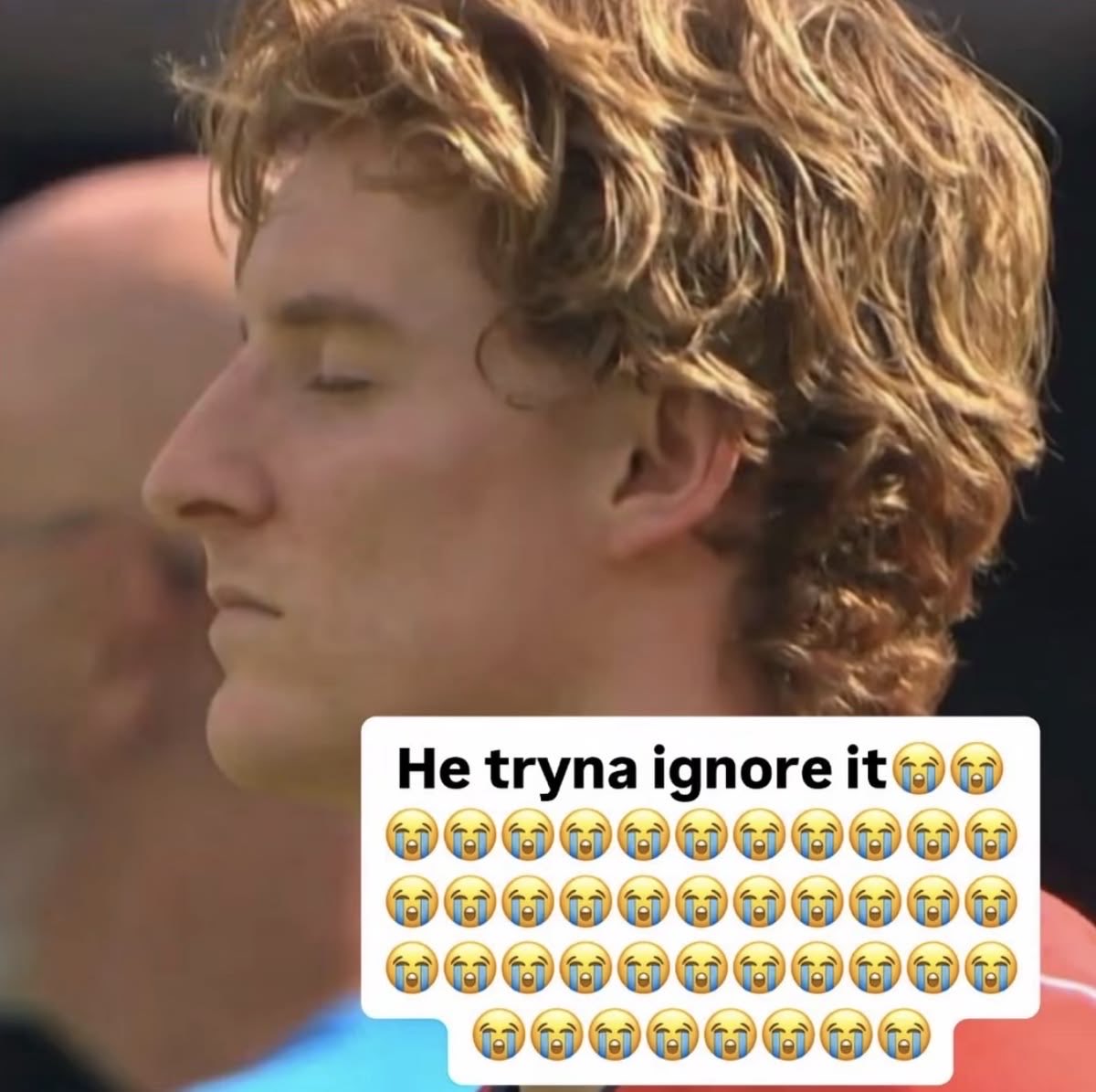 erlingsexual's tweet photo. Yk most of Anthonys pics are just him tryna ignore it https://t.co/HuLYPgg3SB