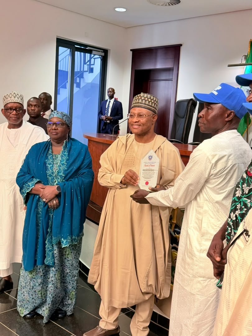 AdamuHayatudde1's tweet photo. @ubasanius This announcement highlights the importance being placed on the welfare of pensioners. We hope these measures will further improve the lives of retirees and their families across Kaduna State. https://t.co/mw0bE1Nu8Y