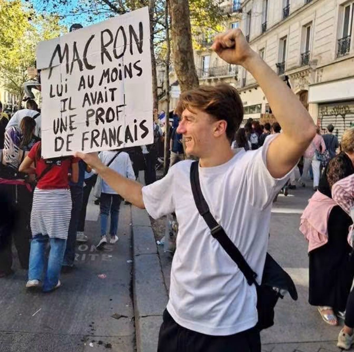 eric_lecuyer_'s tweet photo. 😁 #Lycées https://t.co/pUZxk7faZH