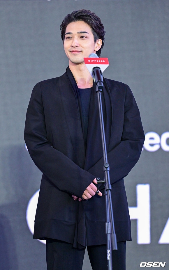 Kstyle_news's tweet photo. 【PHOTO】横浜流星、韓国へ！映画「汝、星のごとく」舞台挨拶に出席

⏬全ての写真（6枚）はリプライの記事から https://t.co/n0rk9Dd8IJ
