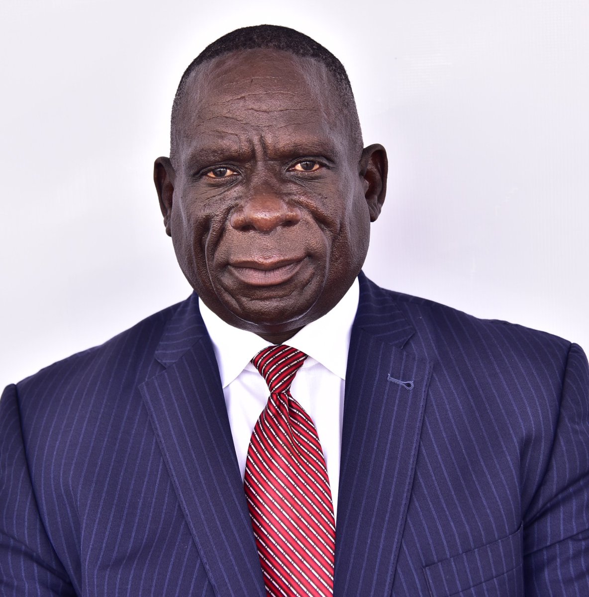 KwikirizaNova's tweet photo. A T.H.I.E.F in Uganda Vs  A T.H.I.E.F in Congo https://t.co/oXh0Pww0dl