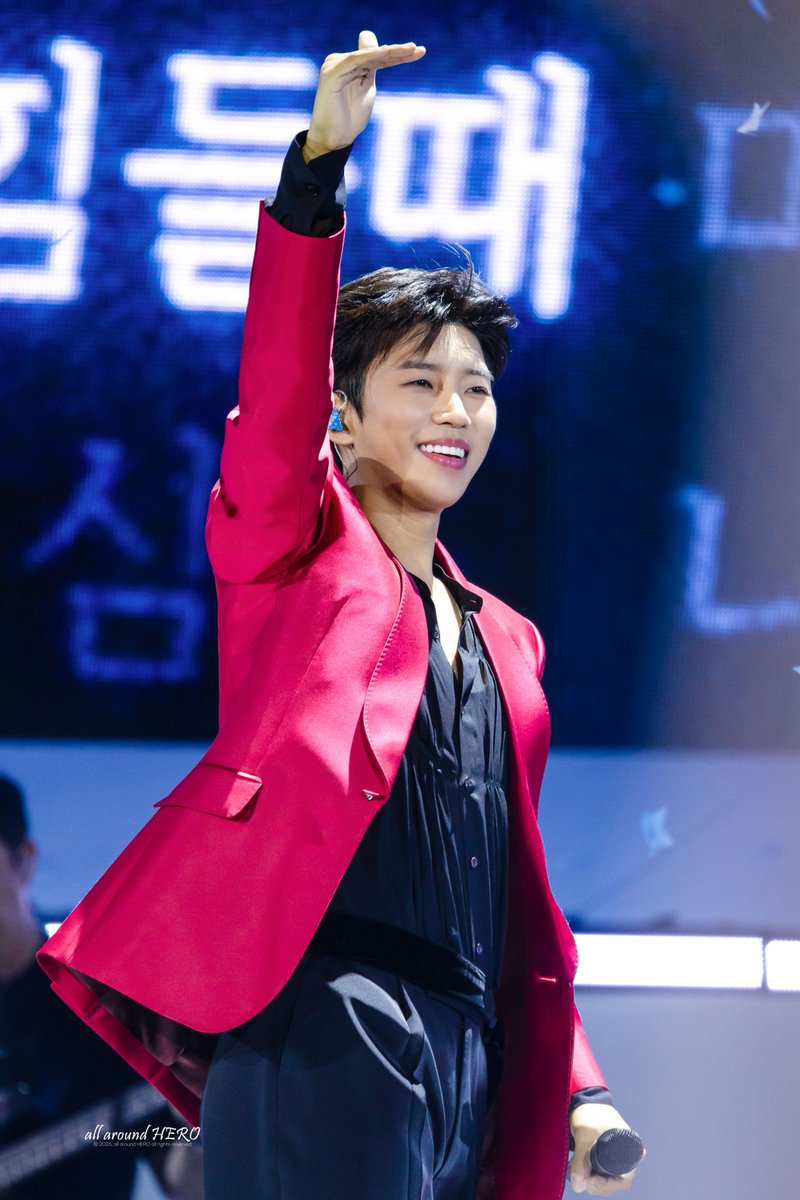 all_around_HERO's tweet photo. -
부디 슬프지 않고, 그대 아름다울 것
이제 어둡지 않고, 매일을 찬란할 것
감히 행복해질 것, 함부로 더 예쁠 것

#임영웅 #limyoungwoong https://t.co/RrVjFfEh8z