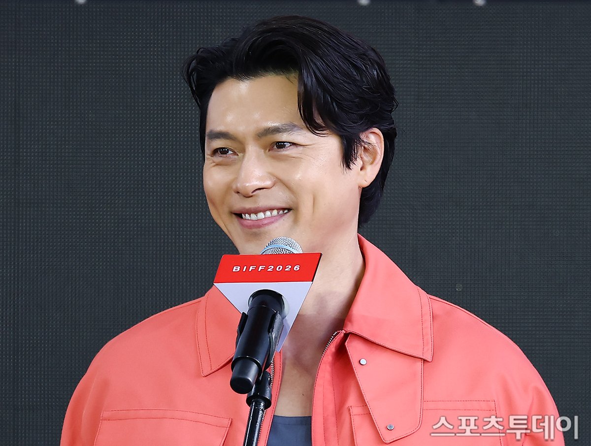 o_hyunbin_o's tweet photo. Hyun Bin, 'Heartwarming Appearance'
#현빈 #Hyunbin #BIFF2026 #MadeInKorea_S2 #메이드인코리아_시즌2 #메인코2 https://t.co/X5dBJu3uRc