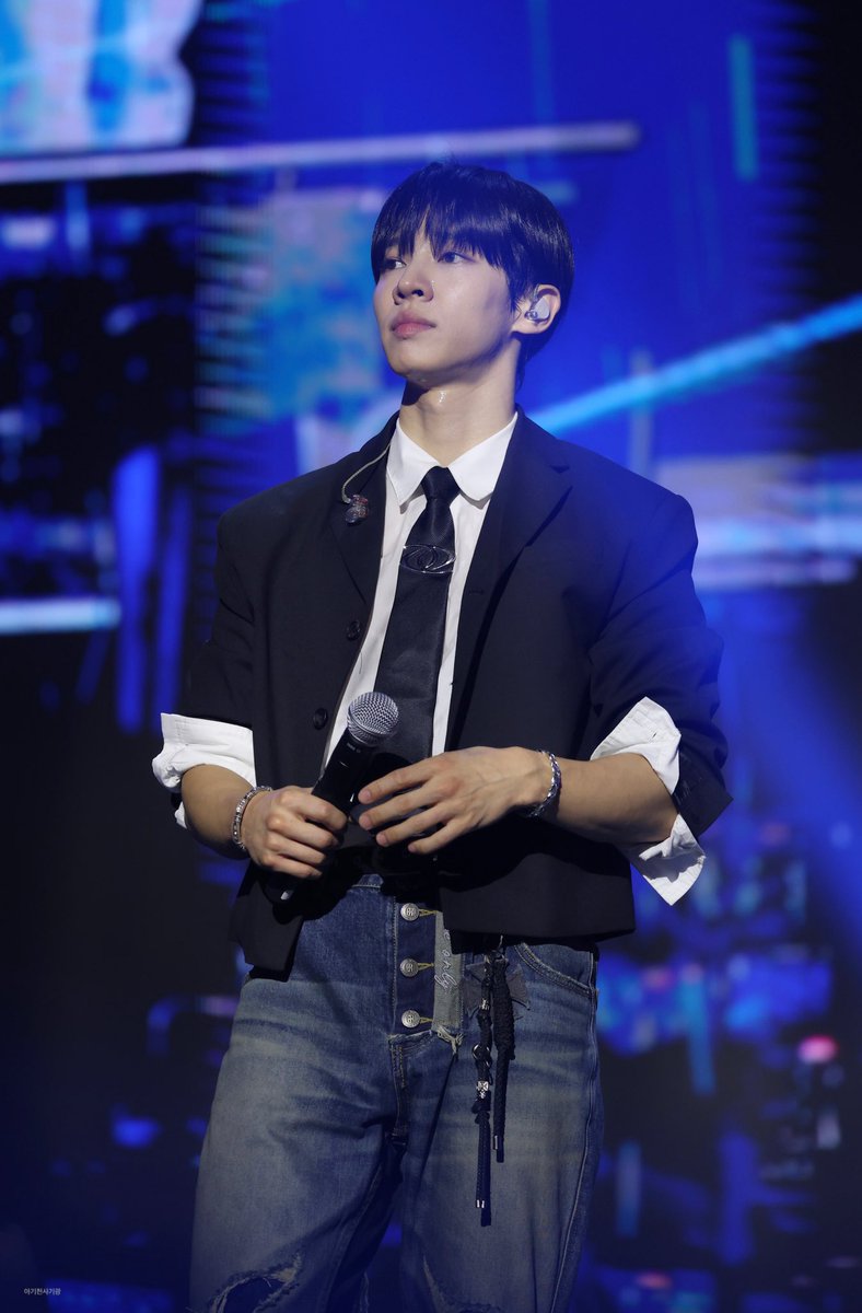 1004_highlight's tweet photo. 2026.10.3. 입크 뮤직 페스티벌

기광💚

#하이라이트 #HIGHLIGHT #비스트 #BEAST #이기광 #LEEGIKWANG
#입크뮤직페스티벌 #ibkmusicfestival
#입크페스티벌 https://t.co/n3GzZ0u655
