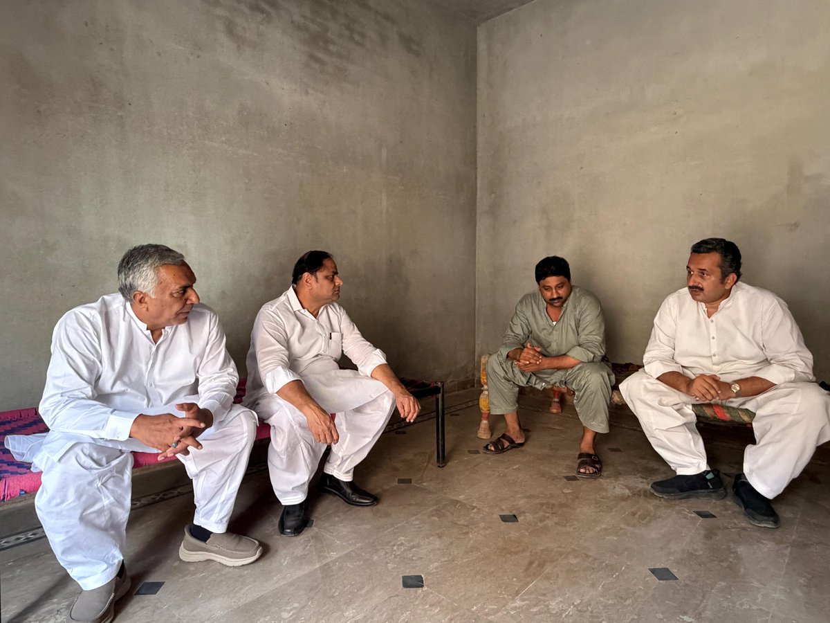 AdilBukshPK's tweet photo. کیلاسکے ، کوٹ پرویا ، ورپال 
#PP36 #PMLN #TeamABC https://t.co/e6mqLtXb6o