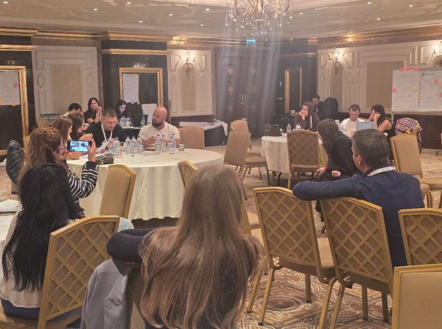 ZavodKROG's tweet photo. Nova partnerstva iz Istanbula 🇹🇷

Zavod Krog se je udeležil #ErasmusPlus Partnership Building Activity na področju mobilnosti mladinskih delavcev.

Nova poznanstva, izmenjava izkušenj in ideje za prihodnja sodelovanja. 🤝

#ErasmusPlus #YouthWork #PartnershipBuilding #YouthMobility #InternationalPartnerships #Istanbul #ZavodKrog