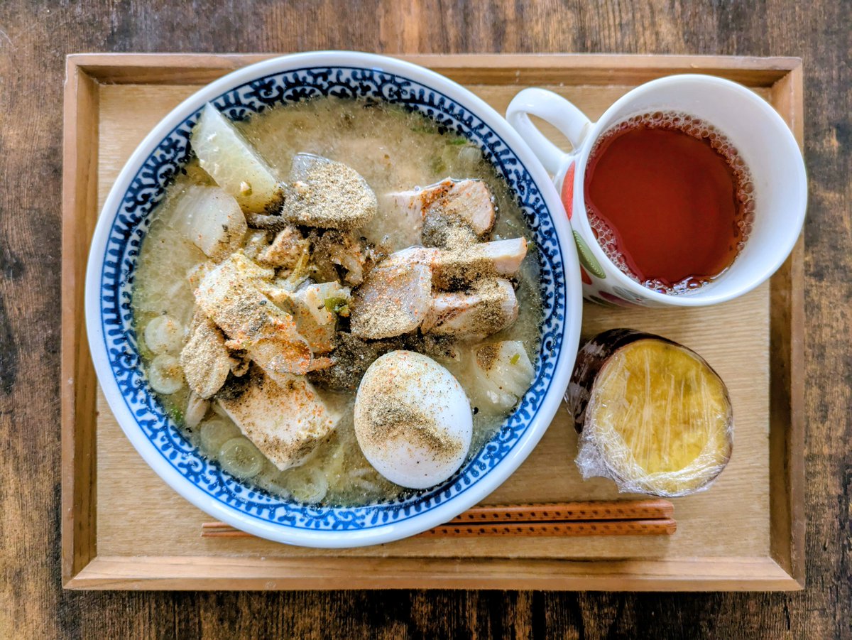 marumon_n's tweet photo. 今日のお昼ごはん🍚

トレーニングお休み。
家でゆっくり過ごすのもいいよね☺️✨

#お昼ごはん 
#筋トレ
#ダイエット https://t.co/i0iNfDa4nX