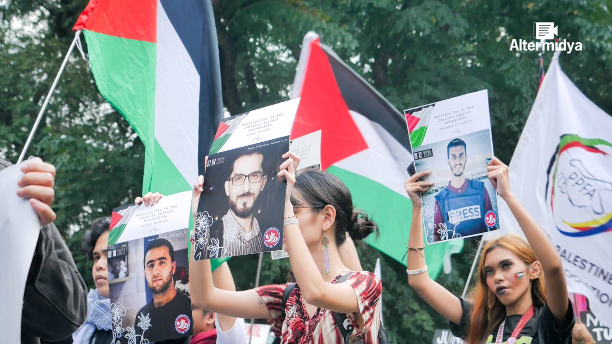 altermidya's tweet photo. FROM PALESTINE TO THE PHILIPPINES, STOP THE U.S. WAR MACHINE!'

Progressive groups march along Kalaw Avenue today in solidarity with the Palestinian people's call to end Israel's genocide and for the total liberation of Palestine.

Today marks the third anniversary of the Al Aqsa Flood, a military offensive waged by Palestinian liberation groups to resist decades of Israel's occupation of Palestinian territories.

Israel has since then launched an all-out bombardment of Gaza, bringing the total casualty rate of Palestinians to 74,016, with 98.5% of their land area unusable due to toxic waste caused by the bombardment. 

Rev. Alan Sarte, Philippines-Palestine Friendship Association Secretary-General, says that Filipinos should take inspiration from the Palestinian people's resolve to defend their land and assert their right to self-determination.

Report from Jenny Papasin / Altermidya