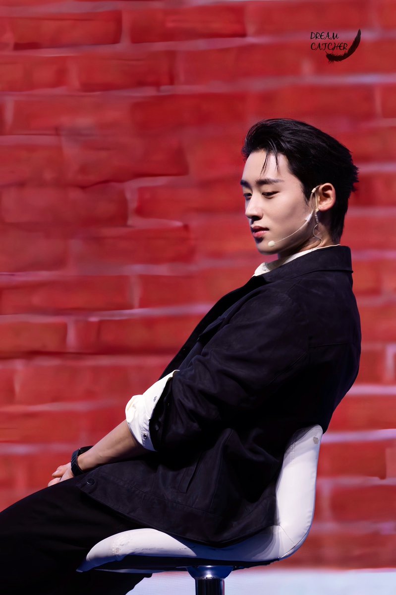 __DreamCatchers's tweet photo. เอสJudgeใครไม่เป็น

WILLIAMEST WESLEY ON STAGE
#GMMTVLiveHouse #est_rvp https://t.co/hKHCiuEoSr