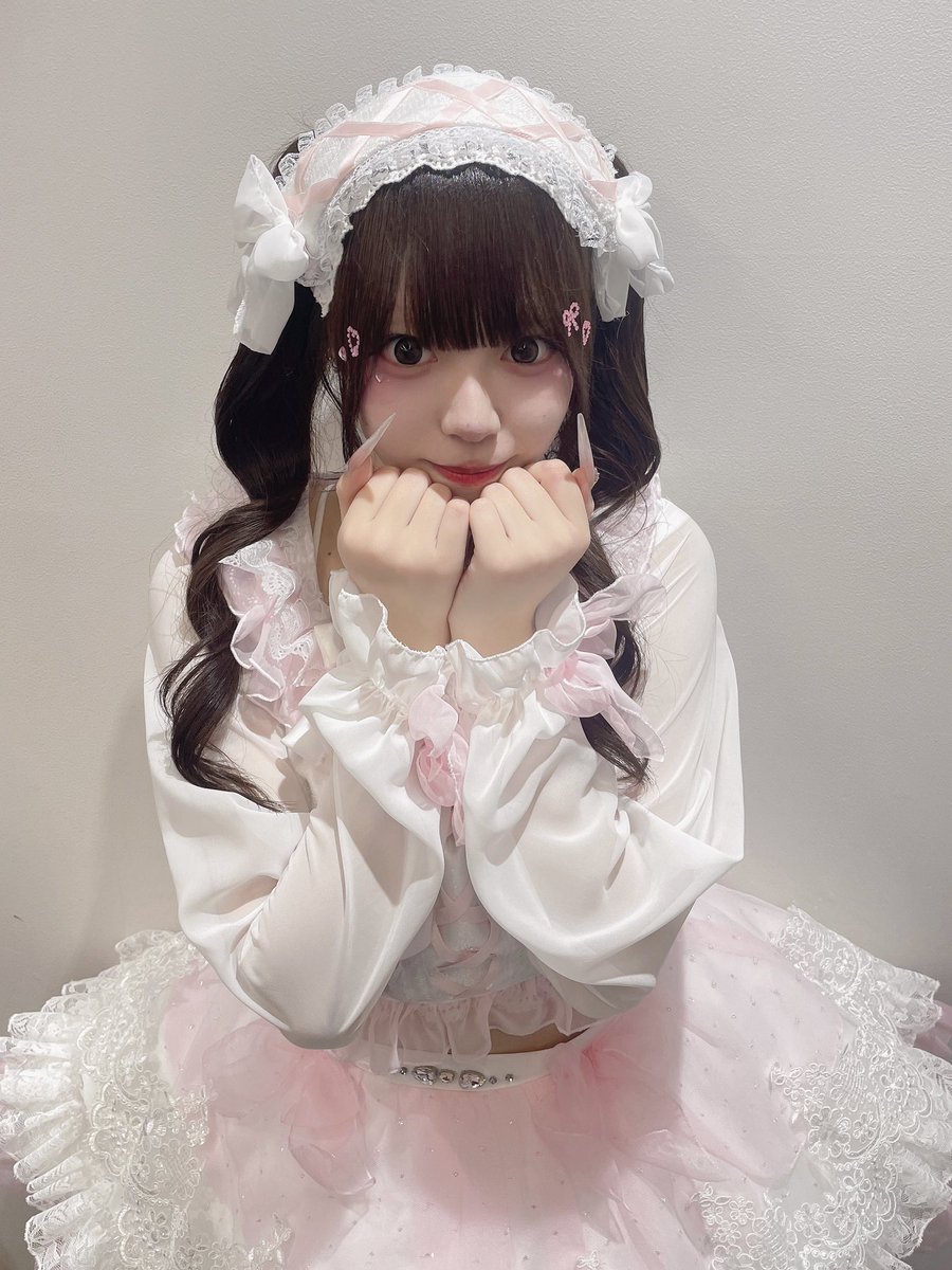 nemuritaibot's tweet photo. ご縁があって行ってみた
デビュー日とは思えないくらいの人気でえぐい
Pもがんばれーー
#cosmelty
#朱乃はな
#はーちゃんわーるど https://t.co/Tv2rgwka84
