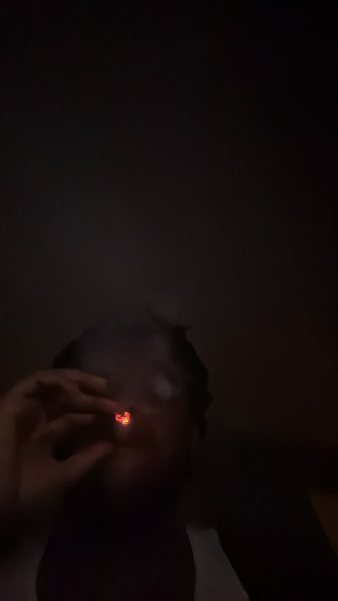 DropoutYung's tweet photo. Smoke sum #dtx #dallas #dfw https://t.co/s8BIMNt3BQ