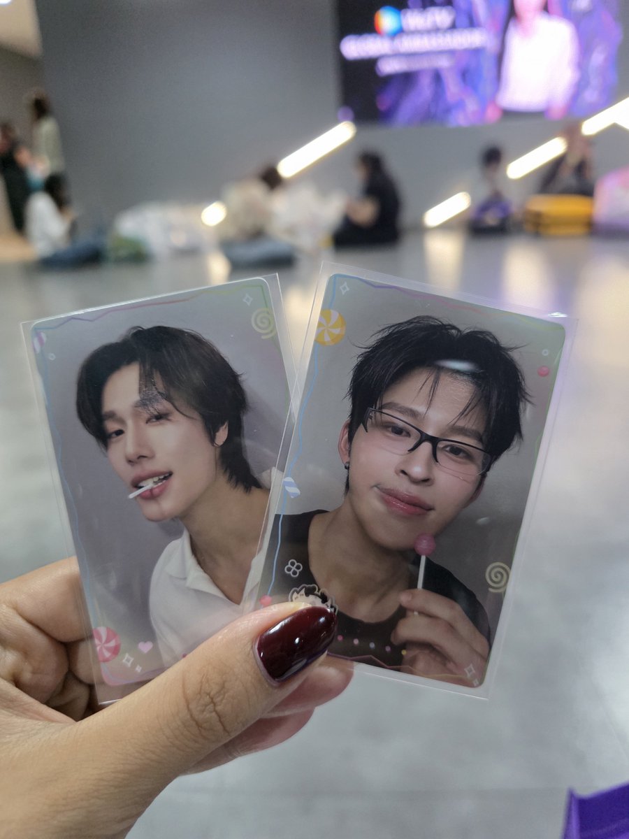 Nannyxb's tweet photo. ฉันได้มาในราคาใบละ50บาทที่ตลาด 555555555 https://t.co/XX8cMN3pvc