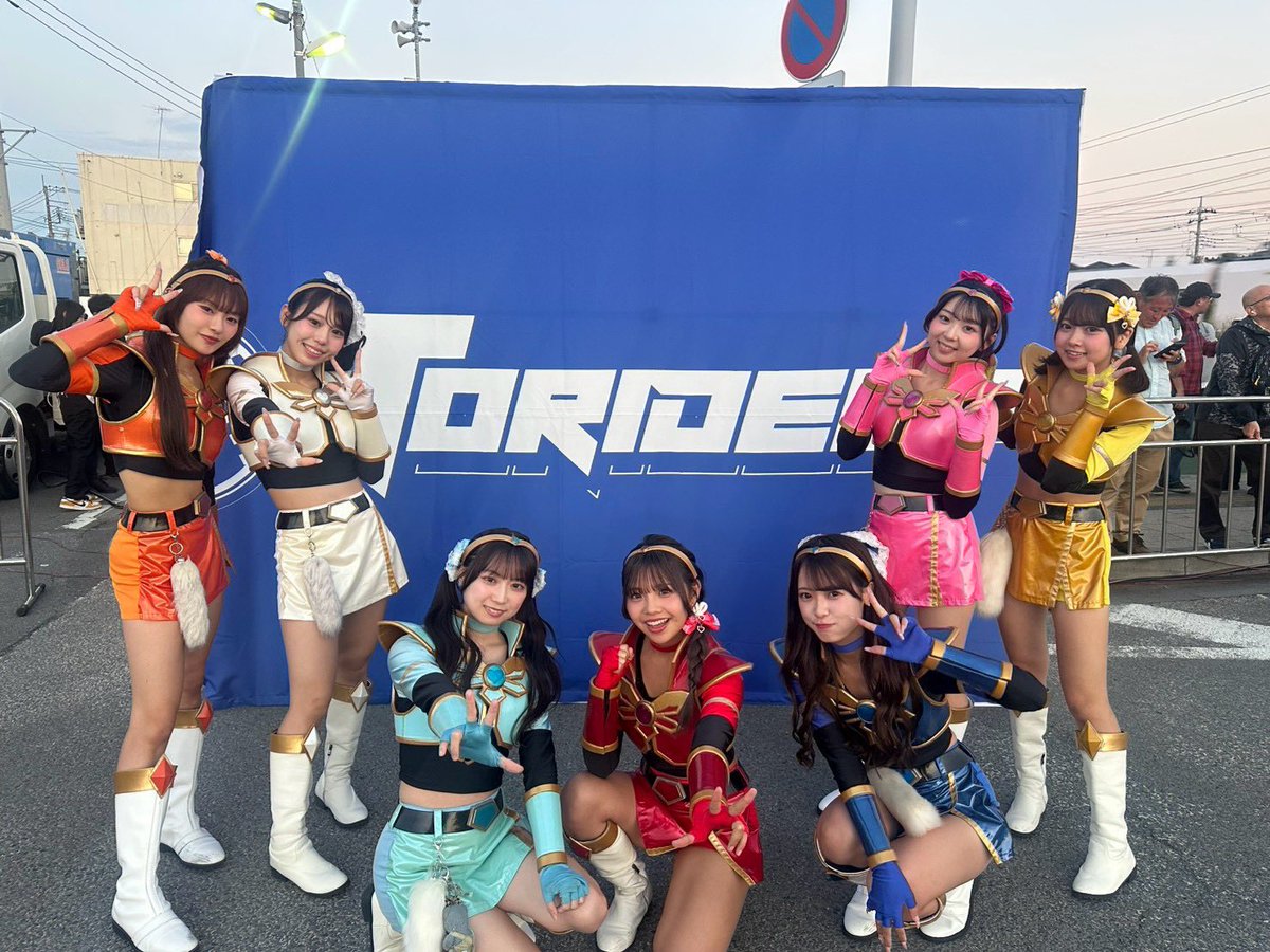 tokusatsu_girlz's tweet photo. 先週末は『取手GP』『第20回フライマルクト』ありがとうございました✨

初めて私達を見た方が多かったと思うのですが沢山盛り上げてくださりとっても嬉しかったです😭💘

次回は10/11(日)アリオ橋本でお待ちしております✨️ https://t.co/FnMBxCDgP3