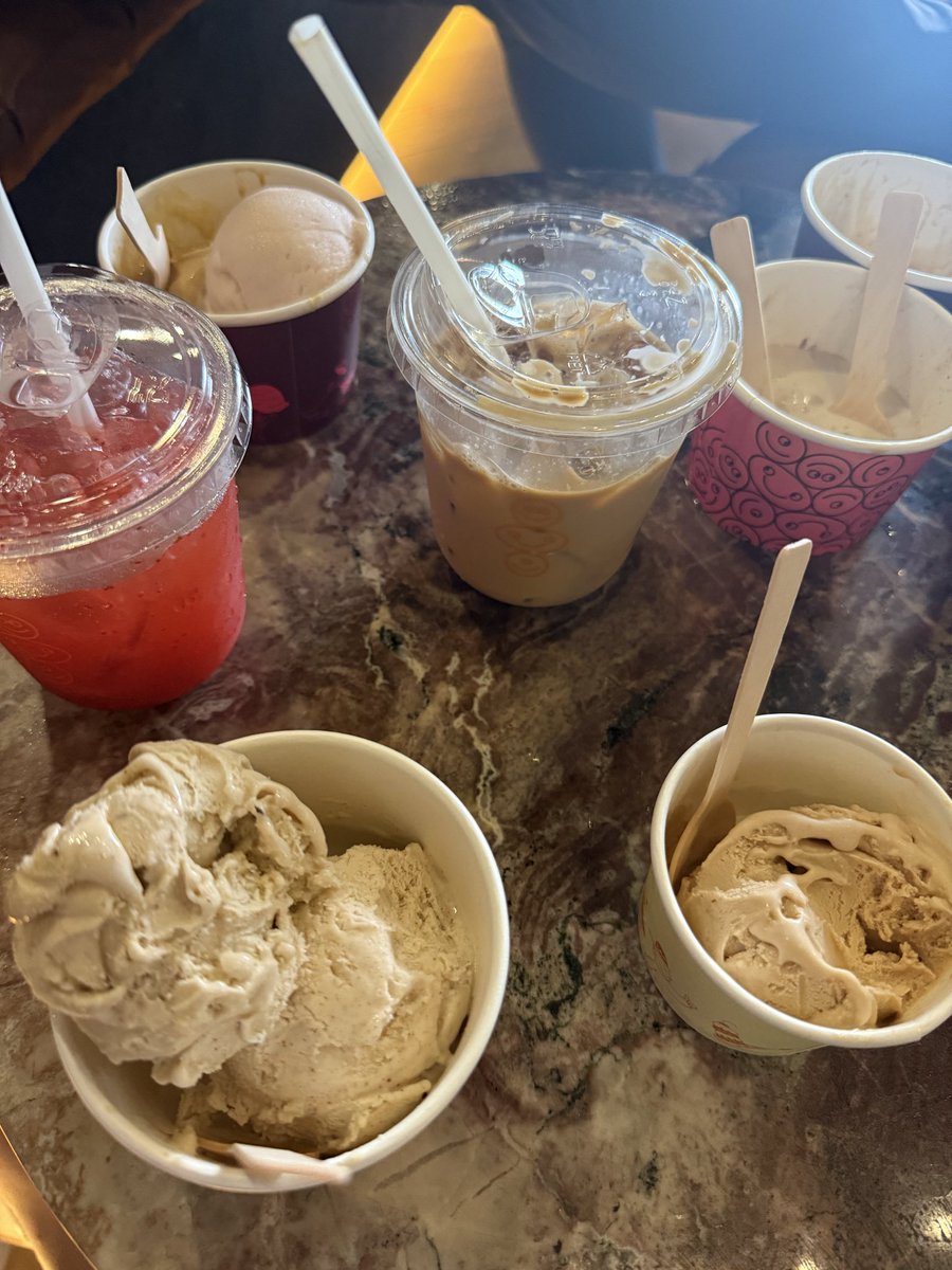 ck_blocksource's tweet photo. Always the best time when @angela_s_n is hosting 🫶🍨 @altitude https://t.co/sPYD2uZMUn
