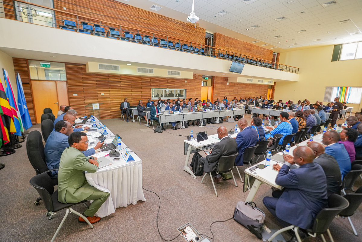 CSBeatriceMoe's tweet photo. 𝐄𝐀𝐂 𝐇𝐞𝐚𝐝𝐪𝐮𝐚𝐫𝐭𝐞𝐫𝐬, 𝐀𝐫𝐮𝐬𝐡𝐚 🇹🇿

Collaboration in the area of disease surveillance, prevention and control of epidemics that might endanger the health and welfare of the residents of the East African Community is premised on Article 118 of the EAC Treaty.

Kenya is committed to the establishment of the EAC Regional Centre of Excellence for Bioequivalence Studies and Pharmaceutical Research (EAC RCoE BPR), which aims to address critical gaps in the pharmaceutical manufacturing continuum and provision of healthcare services across the EAC region.

Today, I led the Kenyan delegation at the 26th Ordinary Meeting of EAC Sectoral Council of Ministers of Health in Arusha, United Republic of Tanzania.

Dr. Hashim Osman Warfa, Senior Deputy Director (Ministry of Health) and Hossan Ajuck, Project Coordinator (EACE - UN) were part of the Kenyan delegation, among technical officers from the Ministries of Heath and East African Community Affairs.