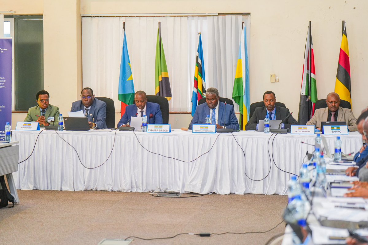 CSBeatriceMoe's tweet photo. 𝐄𝐀𝐂 𝐇𝐞𝐚𝐝𝐪𝐮𝐚𝐫𝐭𝐞𝐫𝐬, 𝐀𝐫𝐮𝐬𝐡𝐚 🇹🇿

Collaboration in the area of disease surveillance, prevention and control of epidemics that might endanger the health and welfare of the residents of the East African Community is premised on Article 118 of the EAC Treaty.

Kenya is committed to the establishment of the EAC Regional Centre of Excellence for Bioequivalence Studies and Pharmaceutical Research (EAC RCoE BPR), which aims to address critical gaps in the pharmaceutical manufacturing continuum and provision of healthcare services across the EAC region.

Today, I led the Kenyan delegation at the 26th Ordinary Meeting of EAC Sectoral Council of Ministers of Health in Arusha, United Republic of Tanzania.

Dr. Hashim Osman Warfa, Senior Deputy Director (Ministry of Health) and Hossan Ajuck, Project Coordinator (EACE - UN) were part of the Kenyan delegation, among technical officers from the Ministries of Heath and East African Community Affairs.