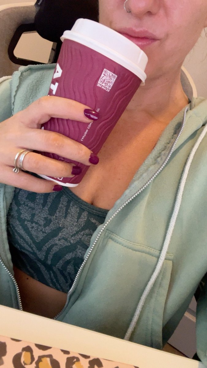 Carly_MILF's tweet photo. I have some time for some sexting today on the other site.

Come drop me a message. Spicy link in bio. 😘😈

#OnlyFans #MILF #Horny https://t.co/tMfl2y4JQe